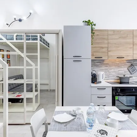 San Donato - Grazioso Moderno Monolocale - 600 M Metro Principi D'acaja Turin