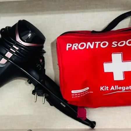 Apartment San Donato - Grazioso Moderno Monolocale - 600 M Metro Principi D'acaja