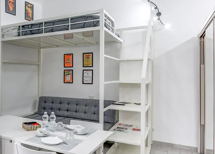San Donato - Grazioso Moderno Monolocale - 600 M Metro Principi D'acaja * Turín