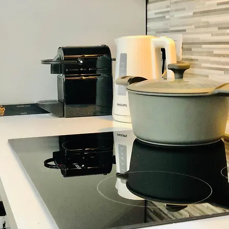 San Donato - Grazioso Moderno Monolocale - 600 M Metro Principi D'acaja Апартаменты *