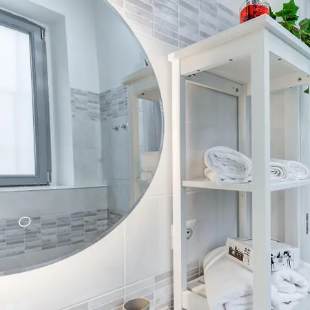 San Donato - Grazioso Moderno Monolocale - 600 M Metro Principi D'acaja Апартаменты