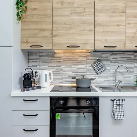 San Donato - Grazioso Moderno Monolocale - 600 M Metro Principi D'acaja