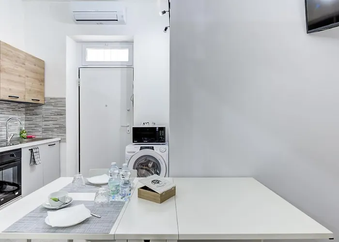 San Donato - Grazioso Moderno Monolocale - 600 M Metro Principi D'acaja Apartament *